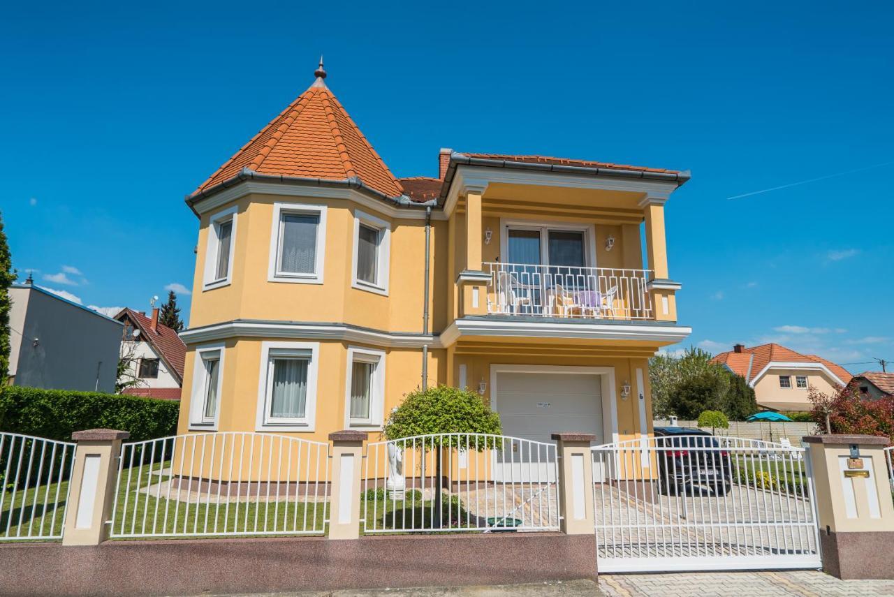 Korponyi Villa Siofok Exterior photo