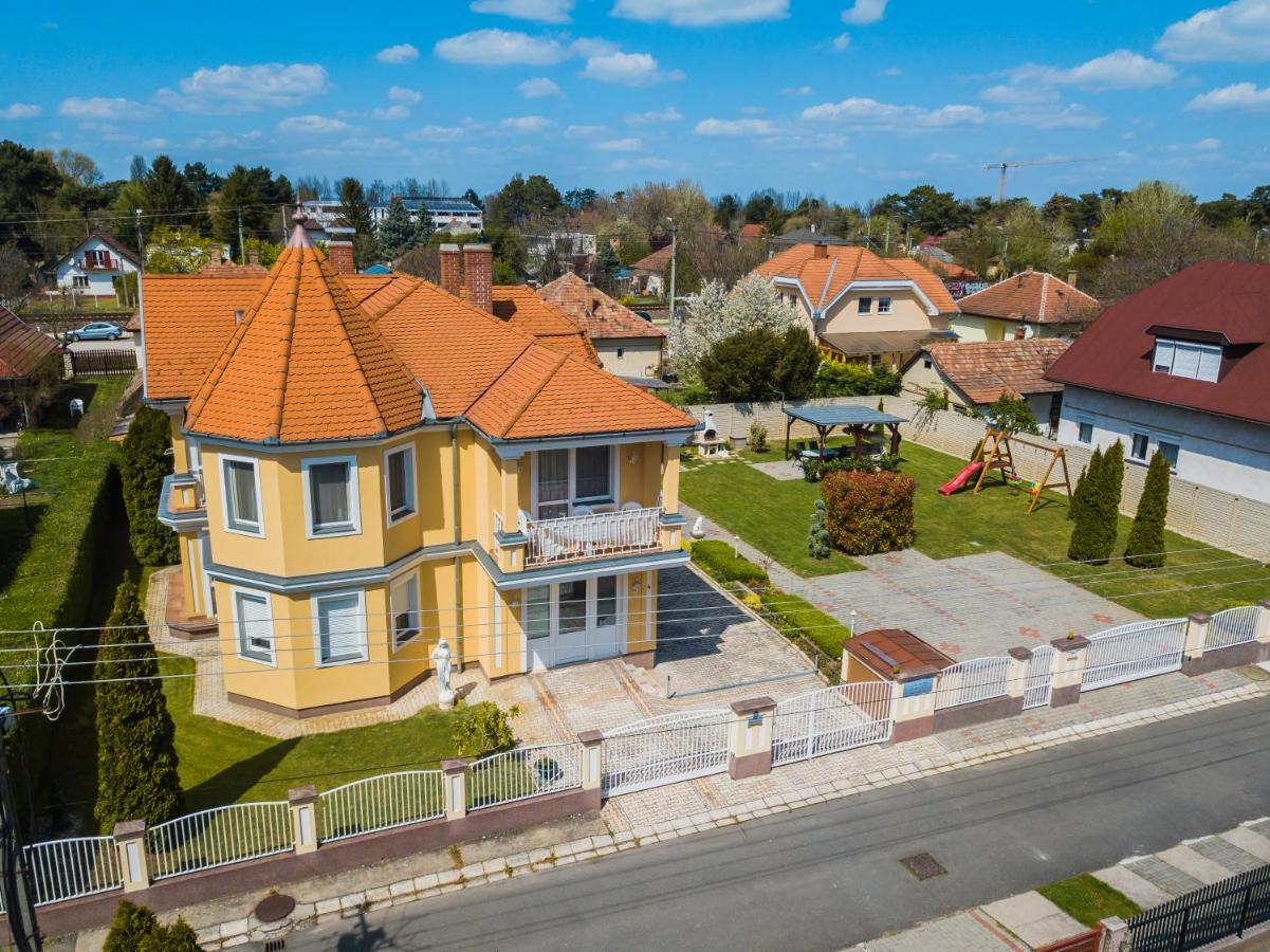 Korponyi Villa Siofok Exterior photo